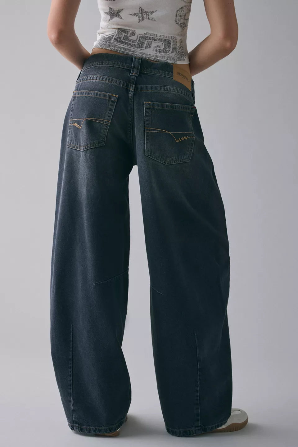 Women's Kayla Cocoon Low-Rise Baggy Barrel Jeans