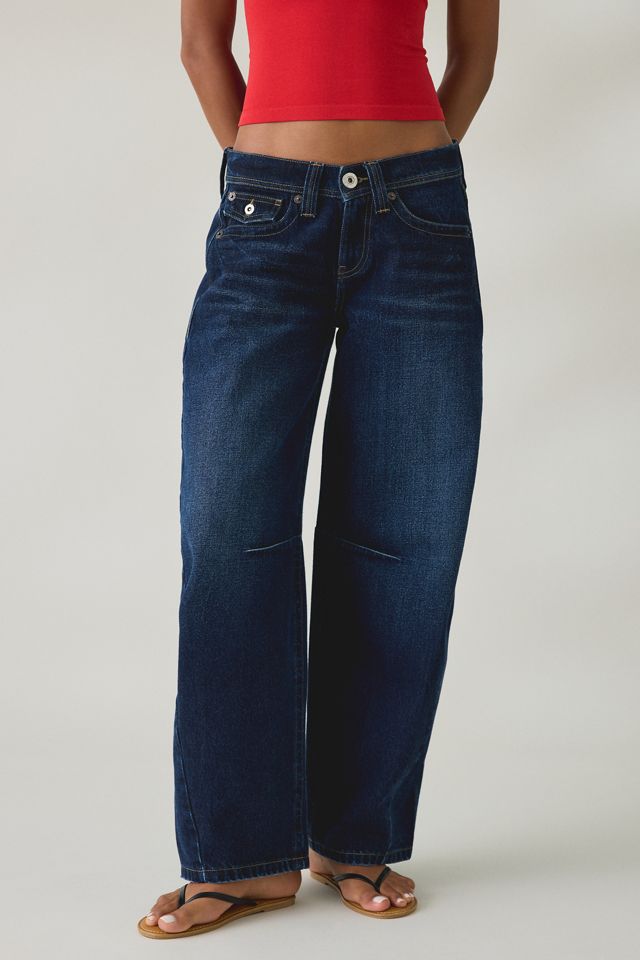 BDG Women's Kayla Cocoon Low-Rise Baggy Barrel Jeans