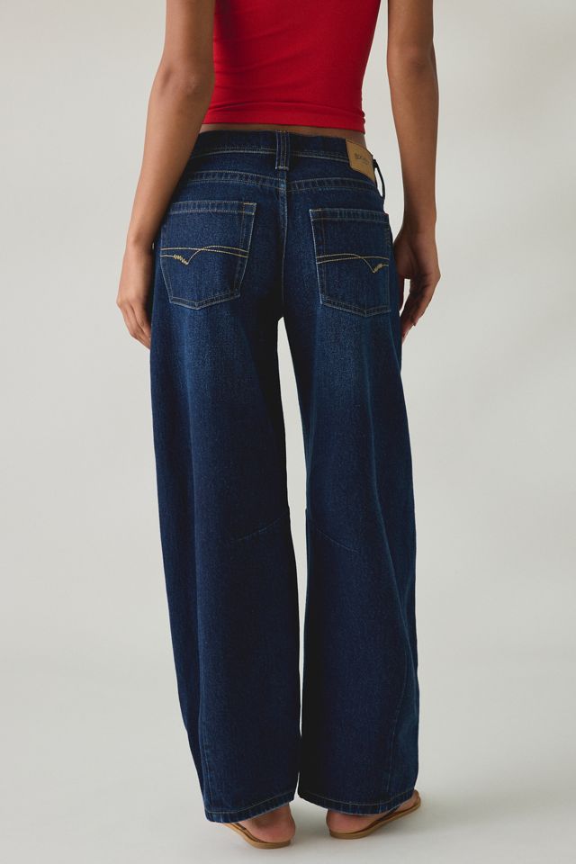 BDG Women's Kayla Cocoon Low-Rise Baggy Barrel Jeans