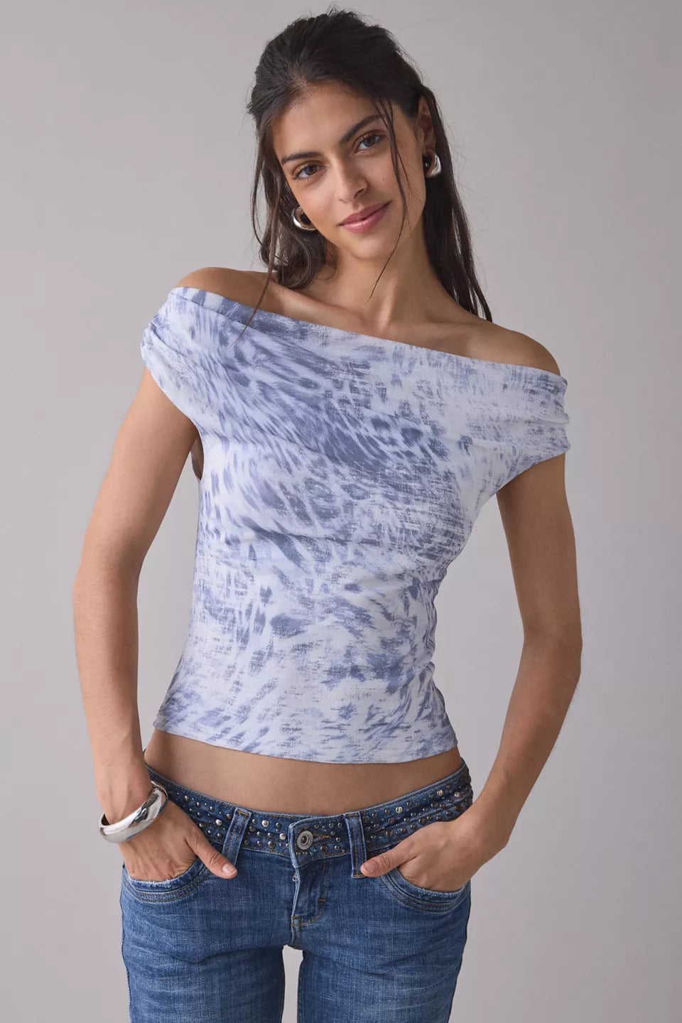 Urban Outfitters Women's Fia Off-The-Shoulder Crop Top