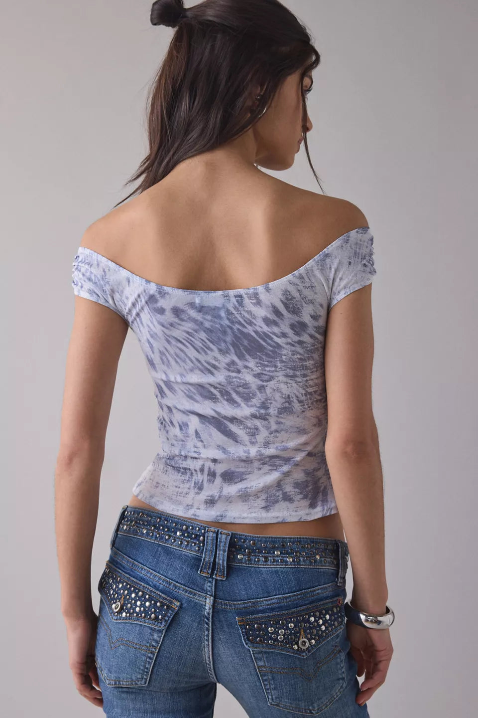 Urban Outfitters Women's Fia Off-The-Shoulder Crop Top