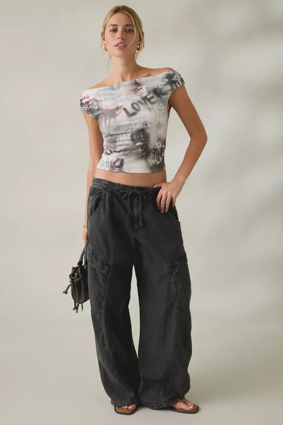 Urban Outfitters Women's Fia Off-The-Shoulder Crop Top