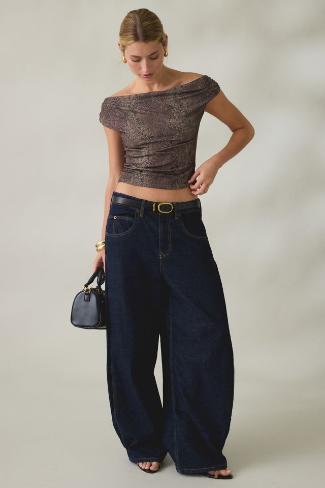 Urban Outfitters Women's Fia Off-The-Shoulder Crop Top