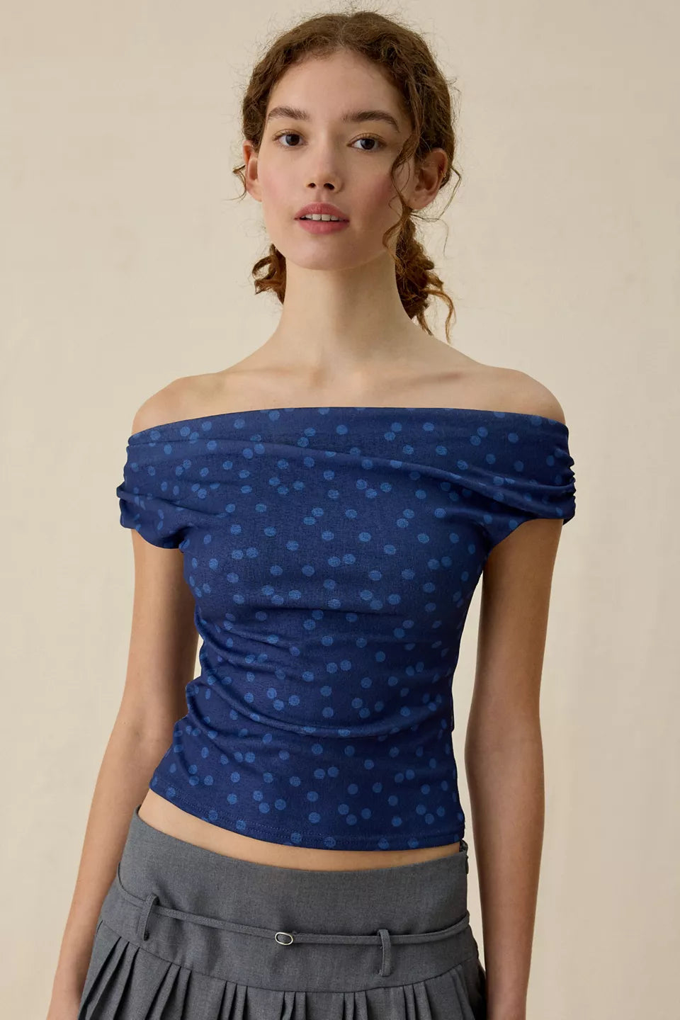 Urban Outfitters Women's Fia Off-The-Shoulder Crop Top