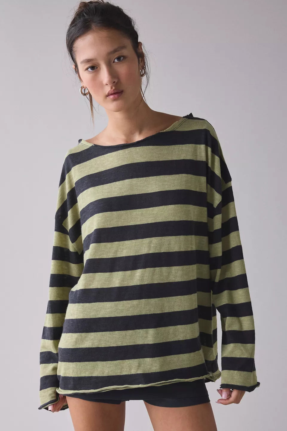 BDG Women's Kurt Off-The-Shoulder Long Sleeve Tee