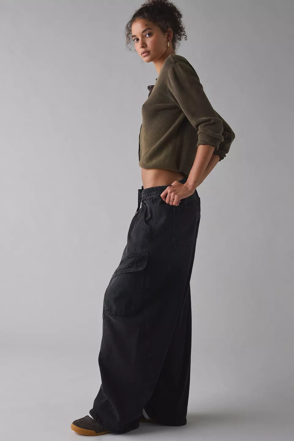 Women's Station Cocoon Baggy Barrel Leg Cargo Jeans