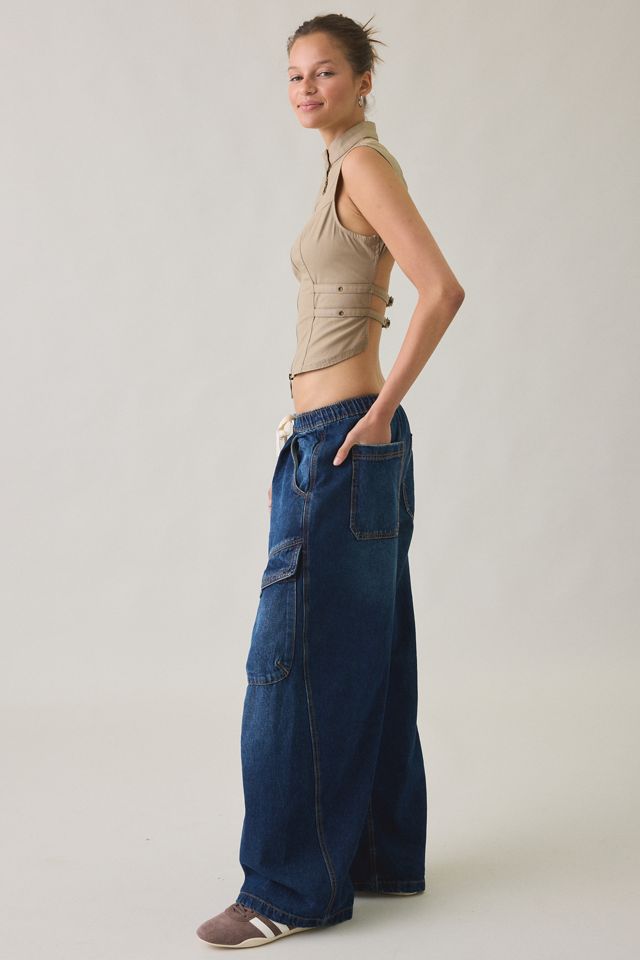 BDG Women's Station Cocoon Baggy Barrel Leg Cargo Jeans