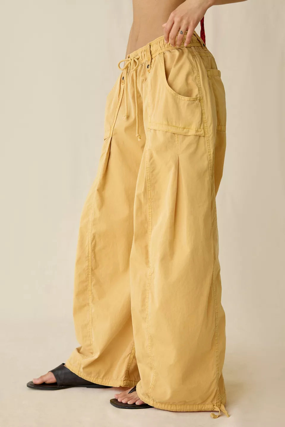 Women's Sunridge Mid-Rise Cargo Balloon Pants