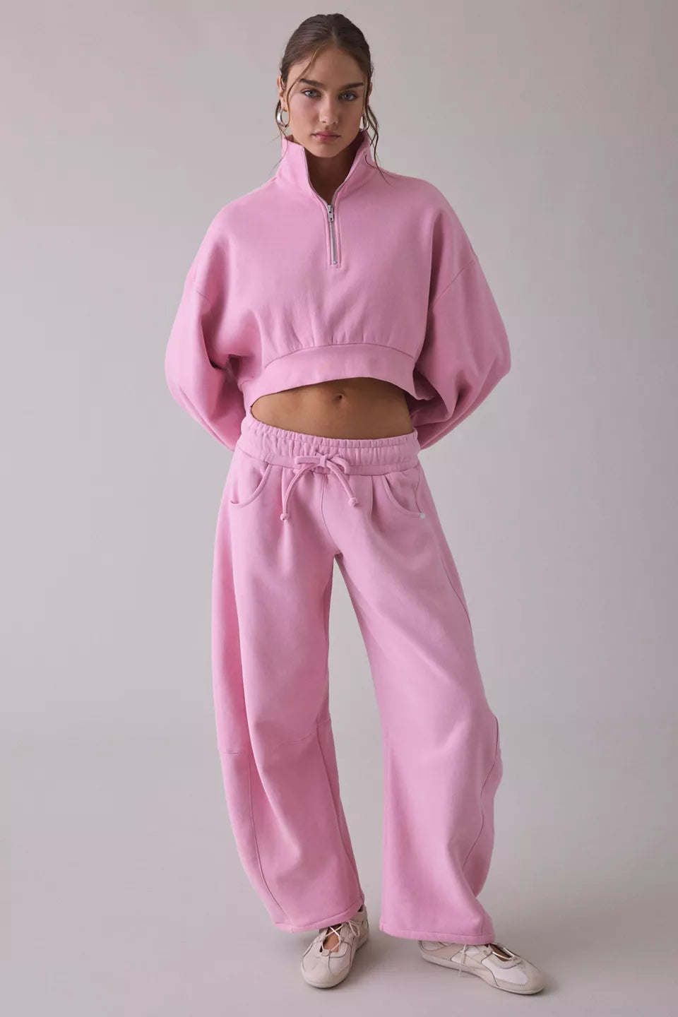 Women's Essential Barrel Leg Full Length Sweatpants